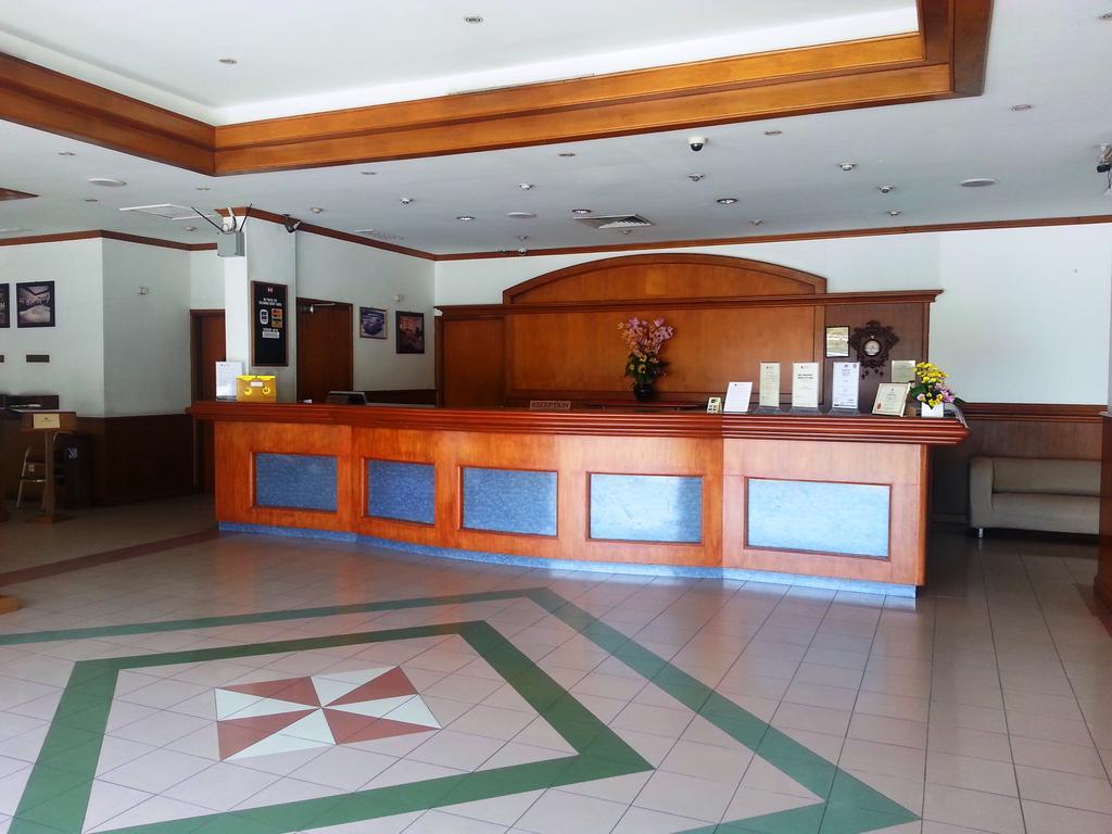 Sanbay Hotel SDK Екстериор снимка