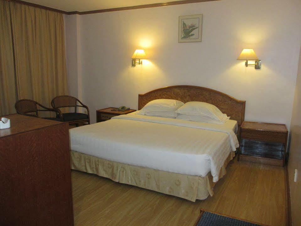 Sanbay Hotel SDK Екстериор снимка