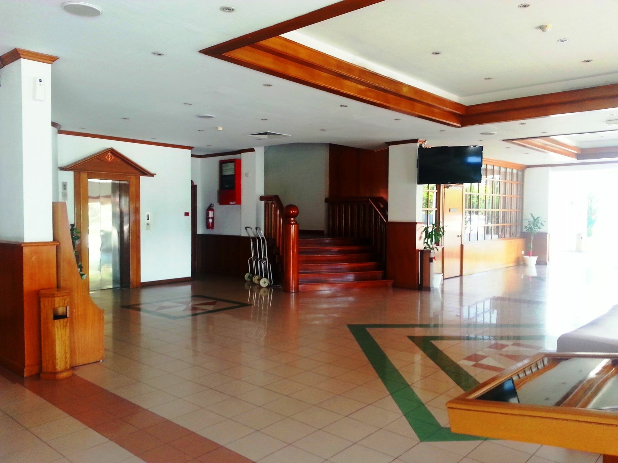 Sanbay Hotel SDK Екстериор снимка