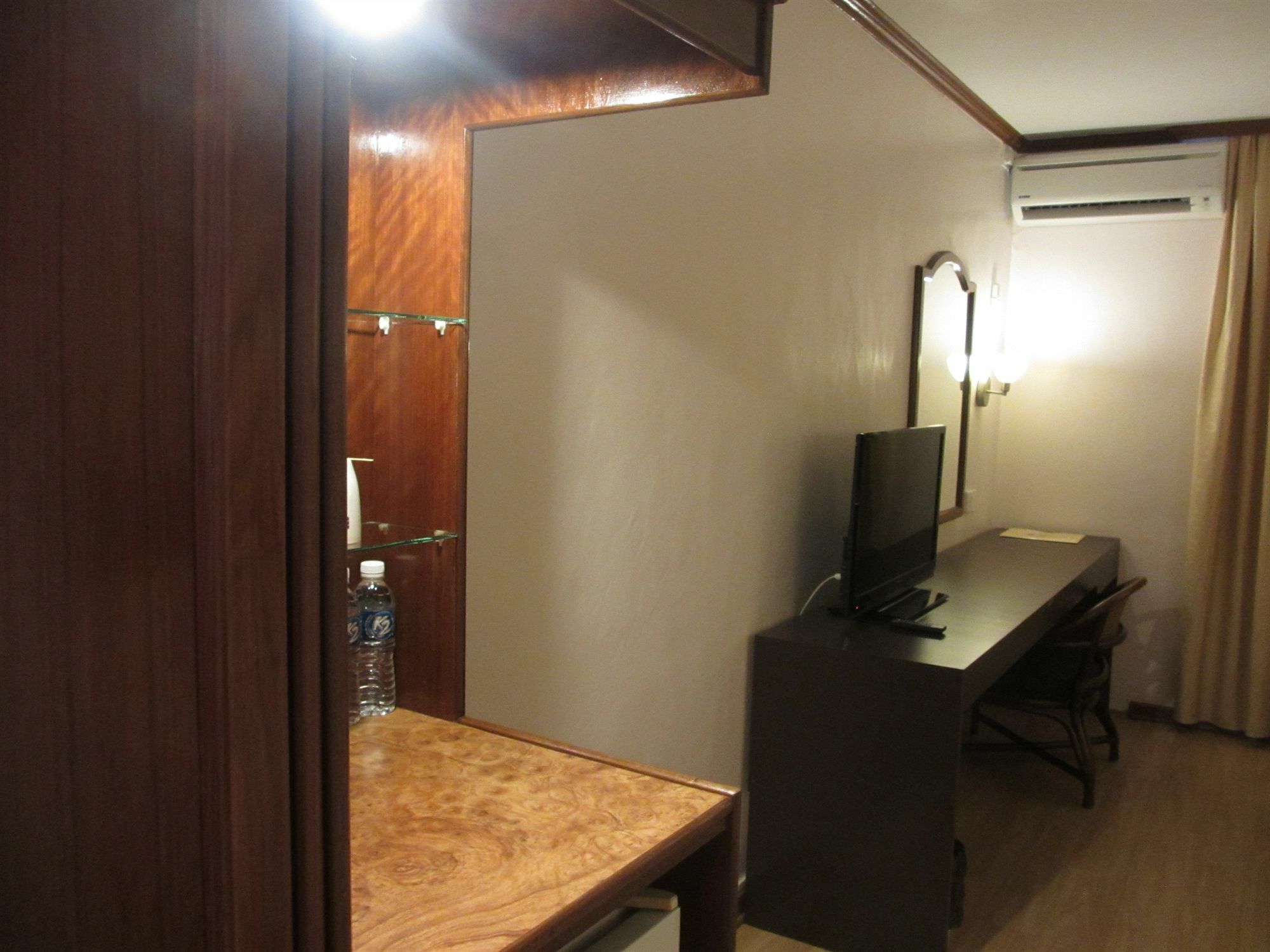 Sanbay Hotel SDK Екстериор снимка